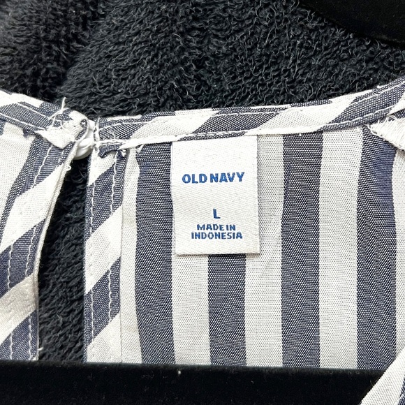 Women’s Old Navy Striped Tank Top Size L - Picture 3 of 3